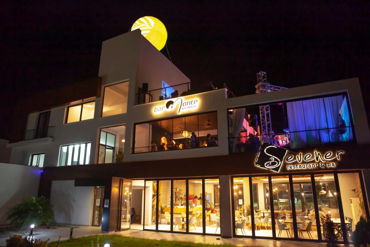Palmonte Suites Hotel & Spa Karavas  ภายนอก รูปภาพ