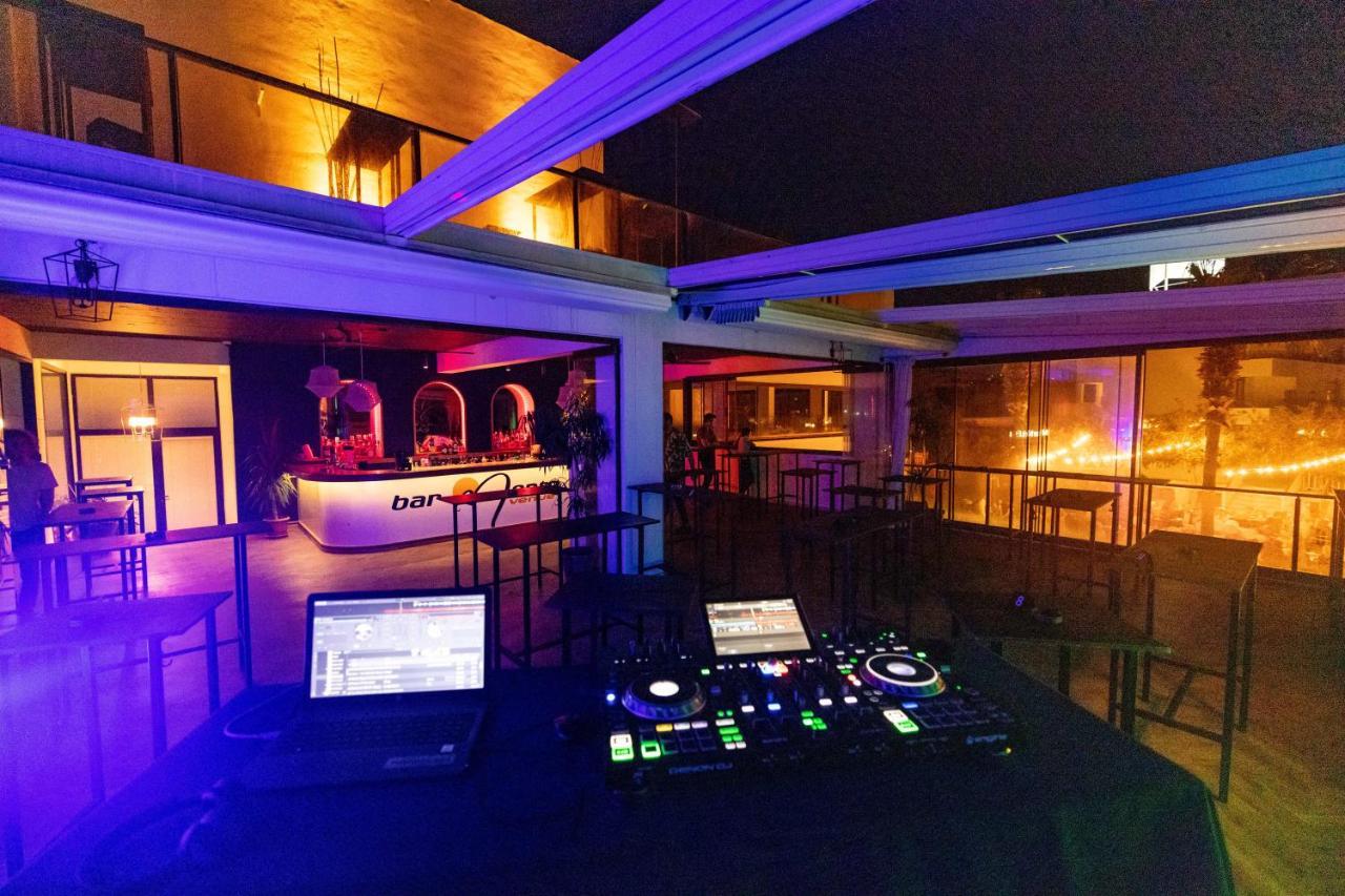 Palmonte Suites Hotel & Spa Karavas  ภายนอก รูปภาพ